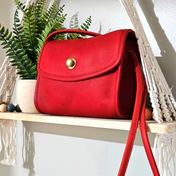 VINTAGE COACH CHRYSTIE FLAP CROSSBODY SHOULDER BAG (RED) 9892 - Picture 12 of 15